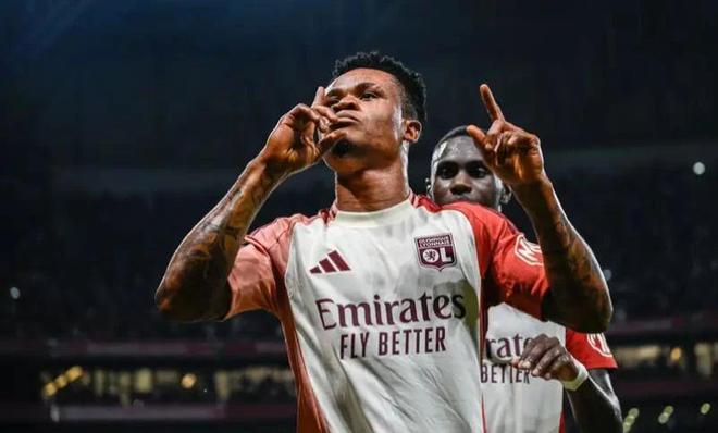 同时也鼓舞 同时也鼓舞