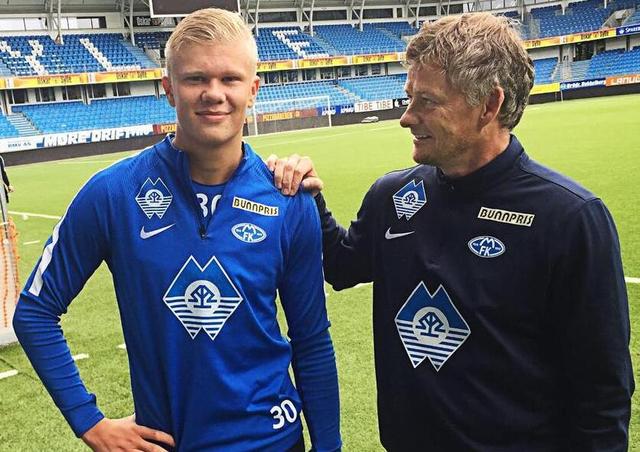 的侧写看 的侧写看